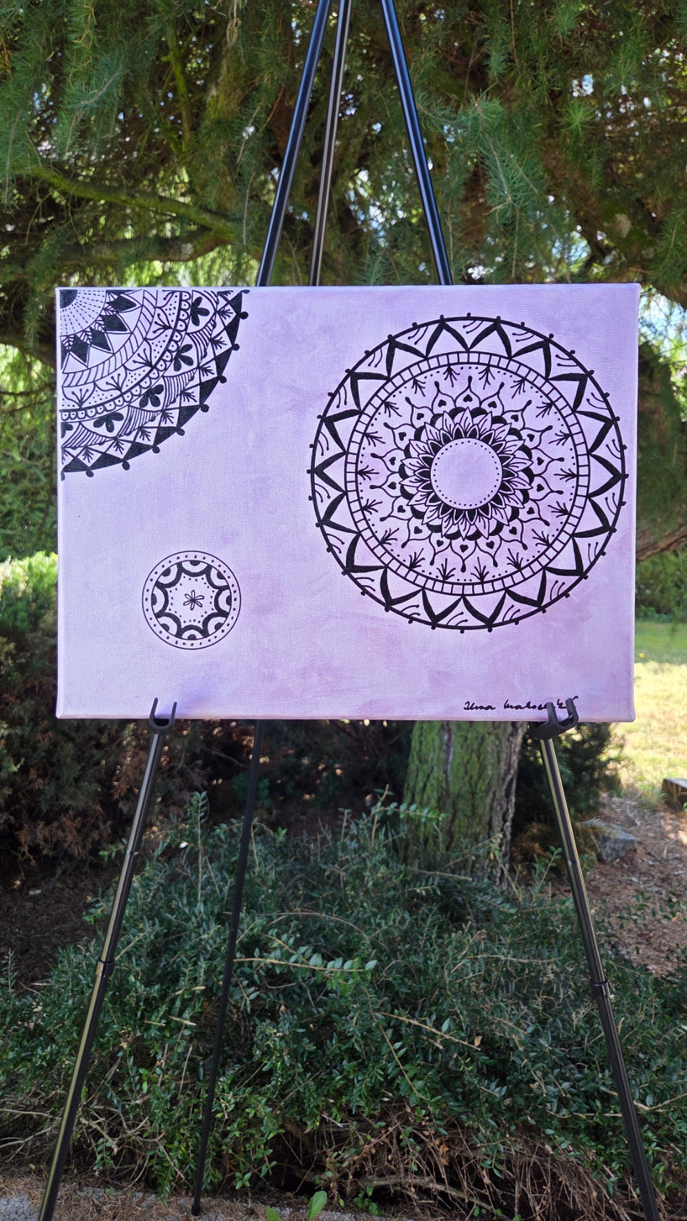 mandala lila s černou