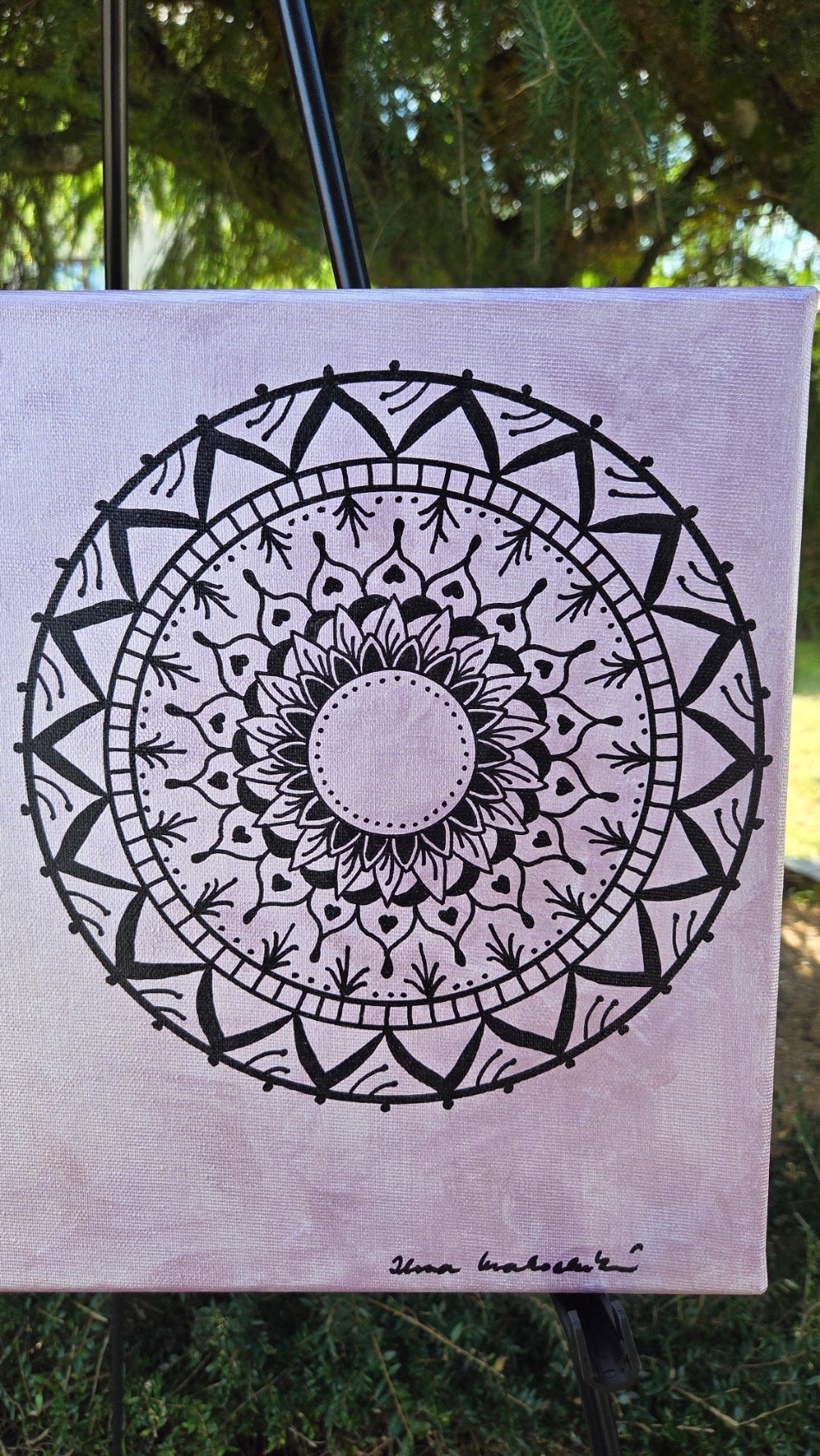 mandala lila s černou