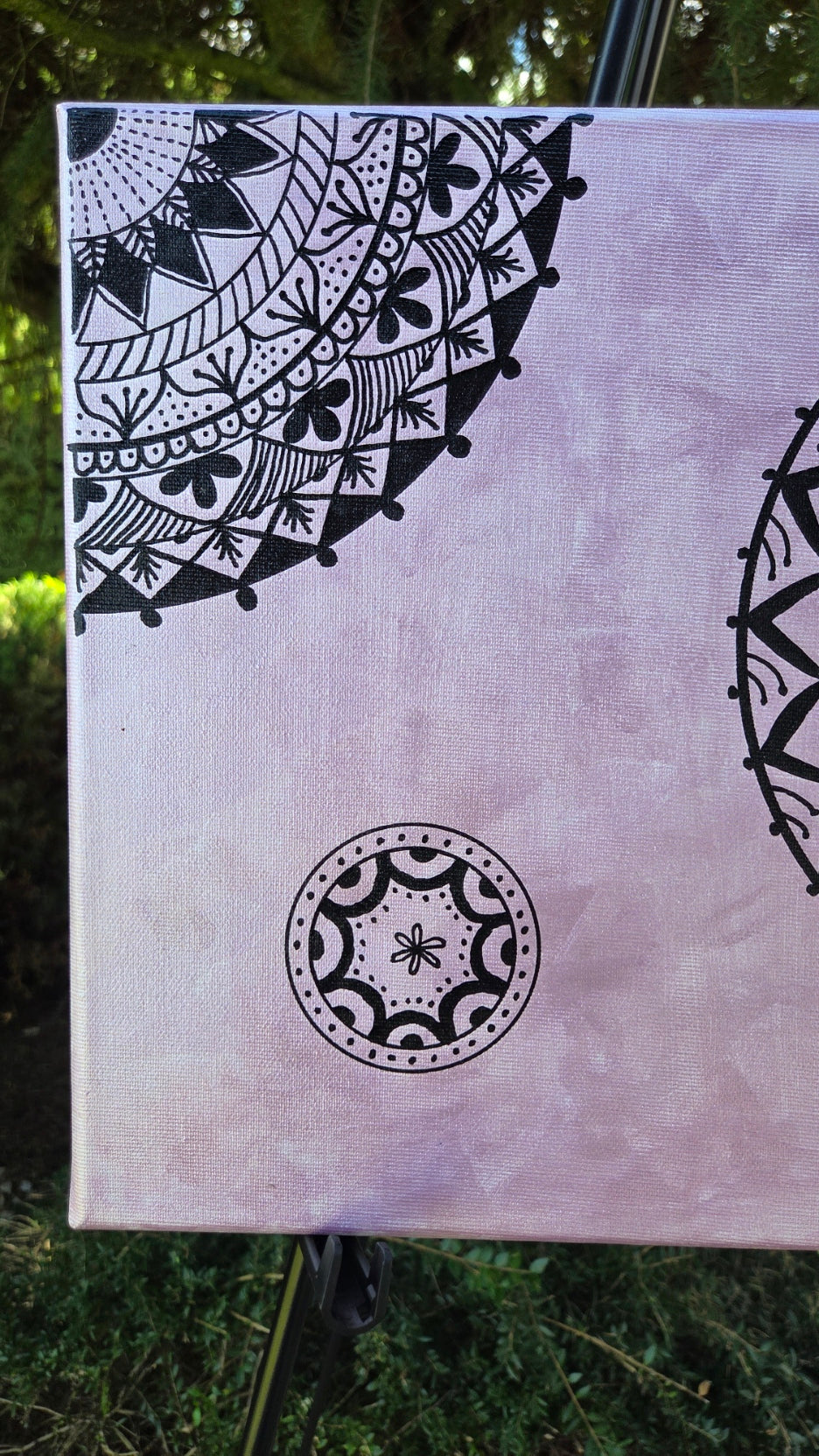 mandala lila s černou