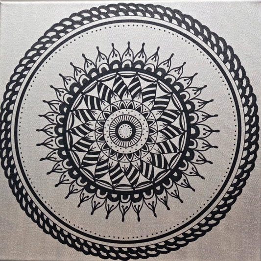 mandala stříbrná s černou